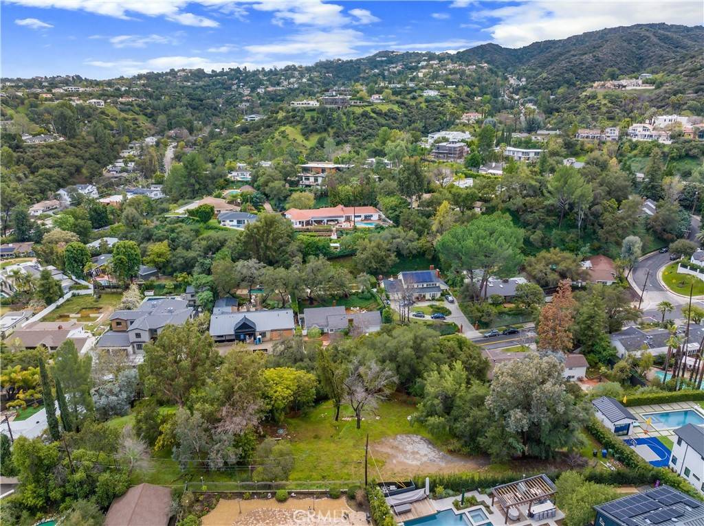 Encino, CA 91436,16835 Adlon RD