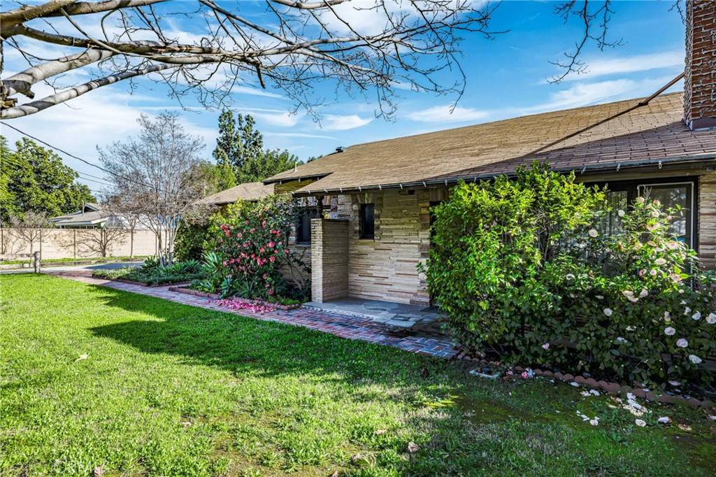 Sherwood Forest, CA 91325,17270 Raymer St