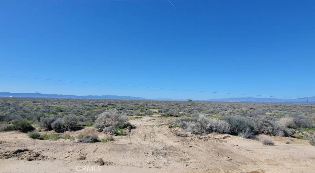 Lancaster, CA 93535,0 Vac/Ave F8/Vic 5 Stw