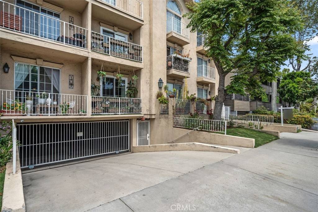 Studio City, CA 91602,11445 Moorpark ST #5