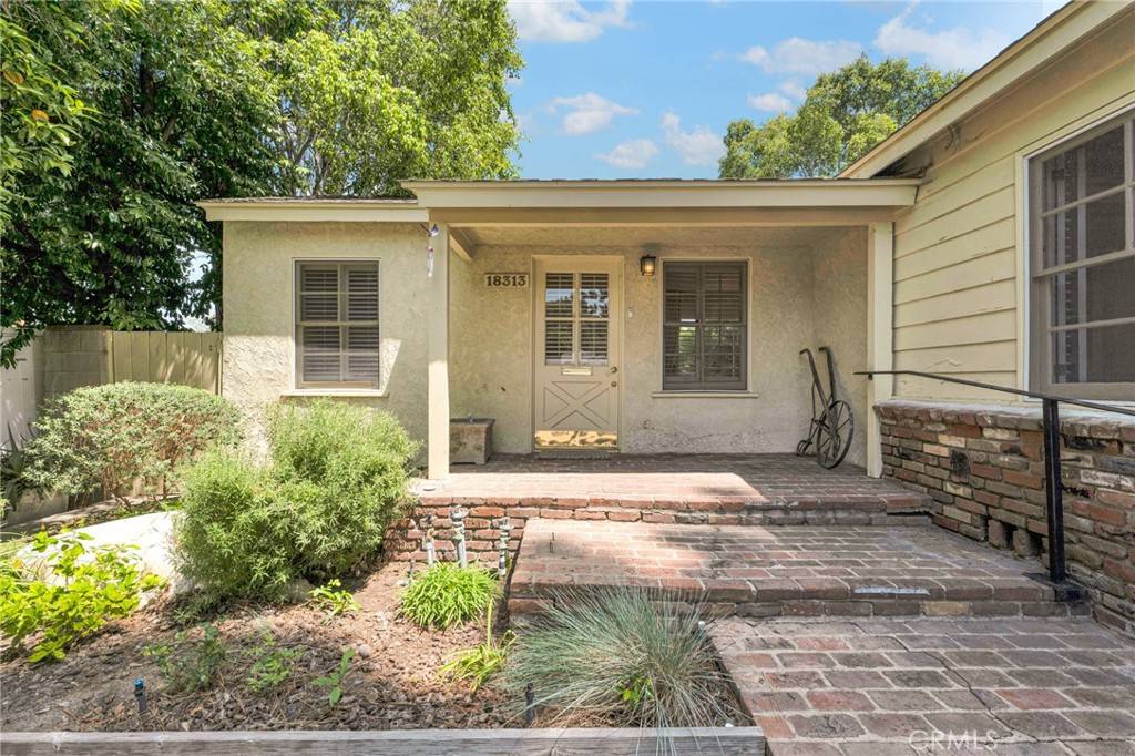 Tarzana, CA 91335,18313 Bessemer ST
