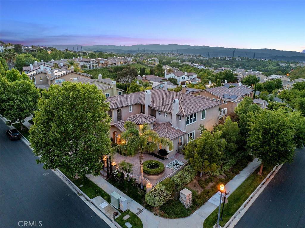 Valencia, CA 91381,26406 Valley Oak LN