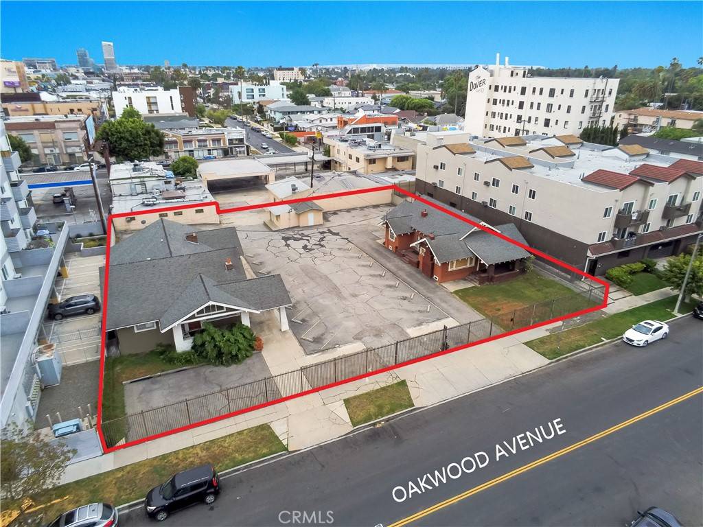 Los Angeles, CA 90004,4718 Oakwood AVE