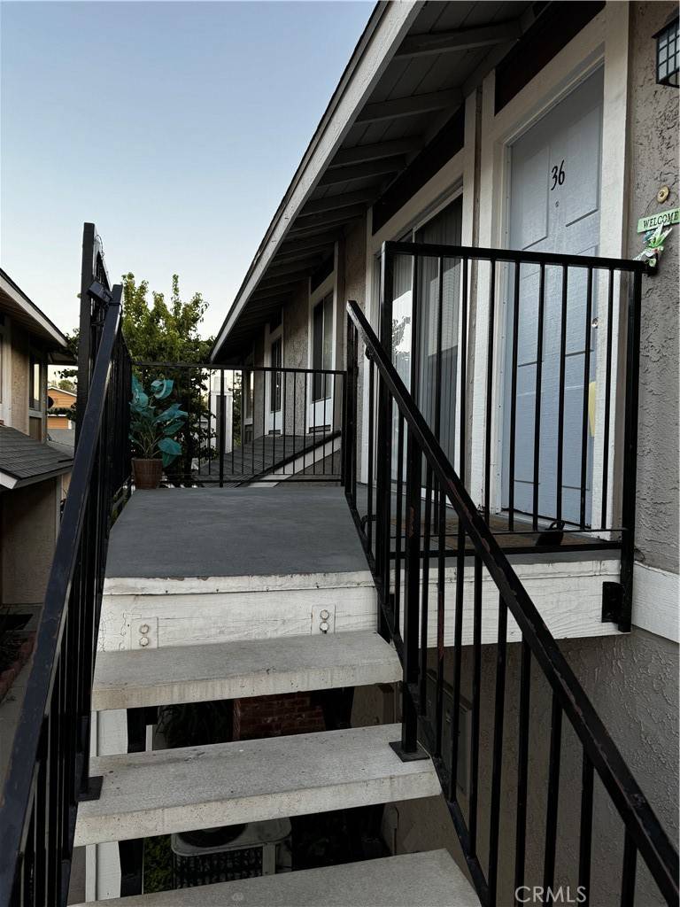 Moorpark, CA 93021,547 Spring RD #36