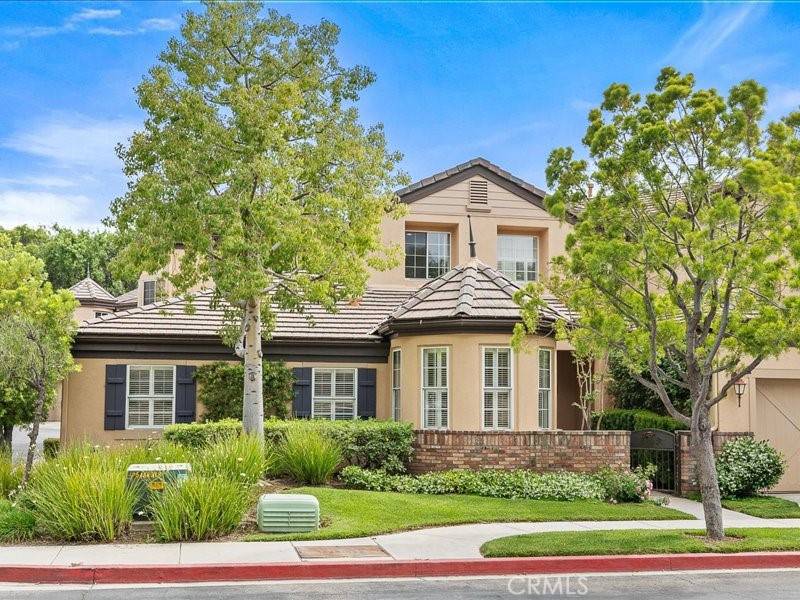 Valencia, CA 91355,24932 Avignon DR