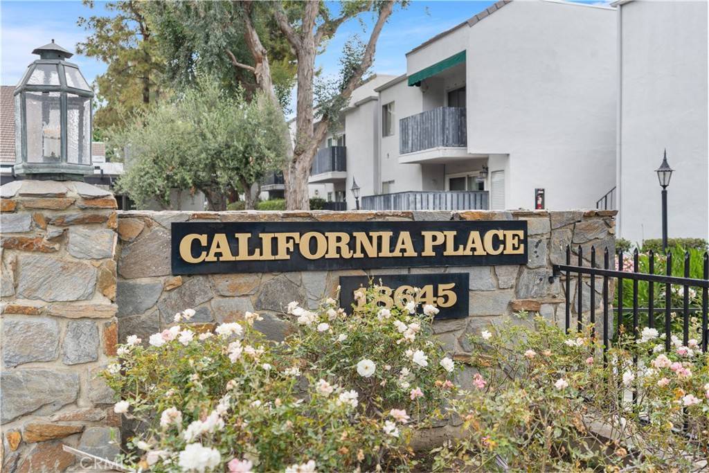 Tarzana, CA 91356,18645 Hatteras ST #306