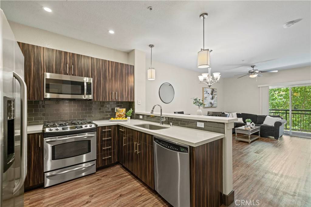 Valencia, CA 91355,24535 Town Center DR #6310