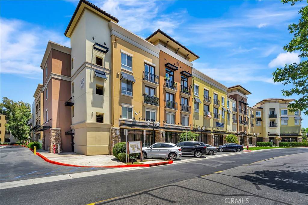 Valencia, CA 91355,24505 Town Center DR #7103