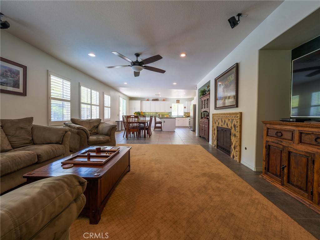 Saugus, CA 91390,28548 Agajanian DR