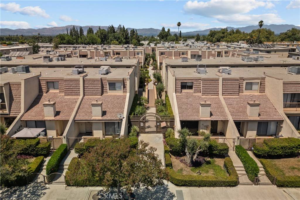 Tarzana, CA 91356,18417 Collins ST #D