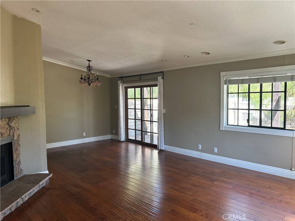 Agoura Hills, CA 91301,29701 Canwood ST
