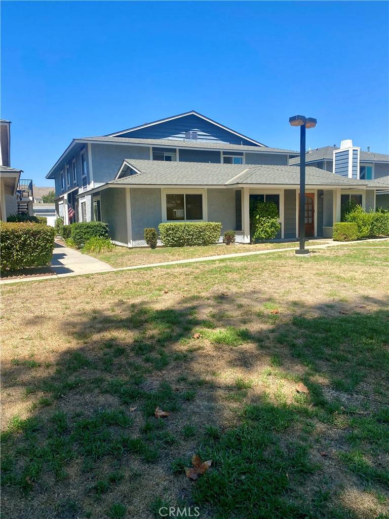 Moorpark, CA 93021,541 Spring RD #30