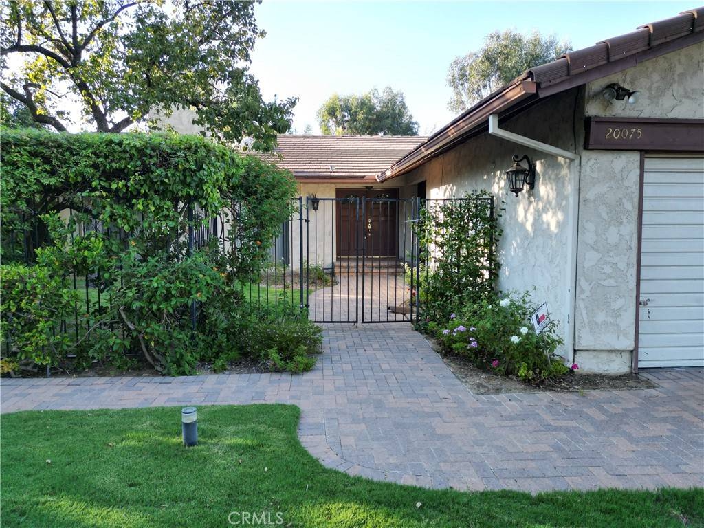 Chatsworth, CA 91311,20075 Hiawatha ST