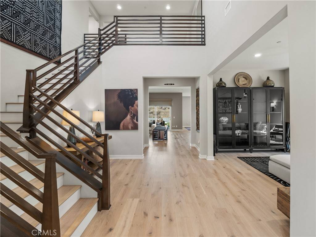 Saugus, CA 91350,17726 Hillside WAY