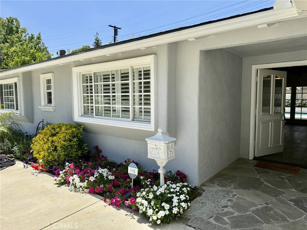 Woodland Hills, CA 91364,23172 Gainford ST