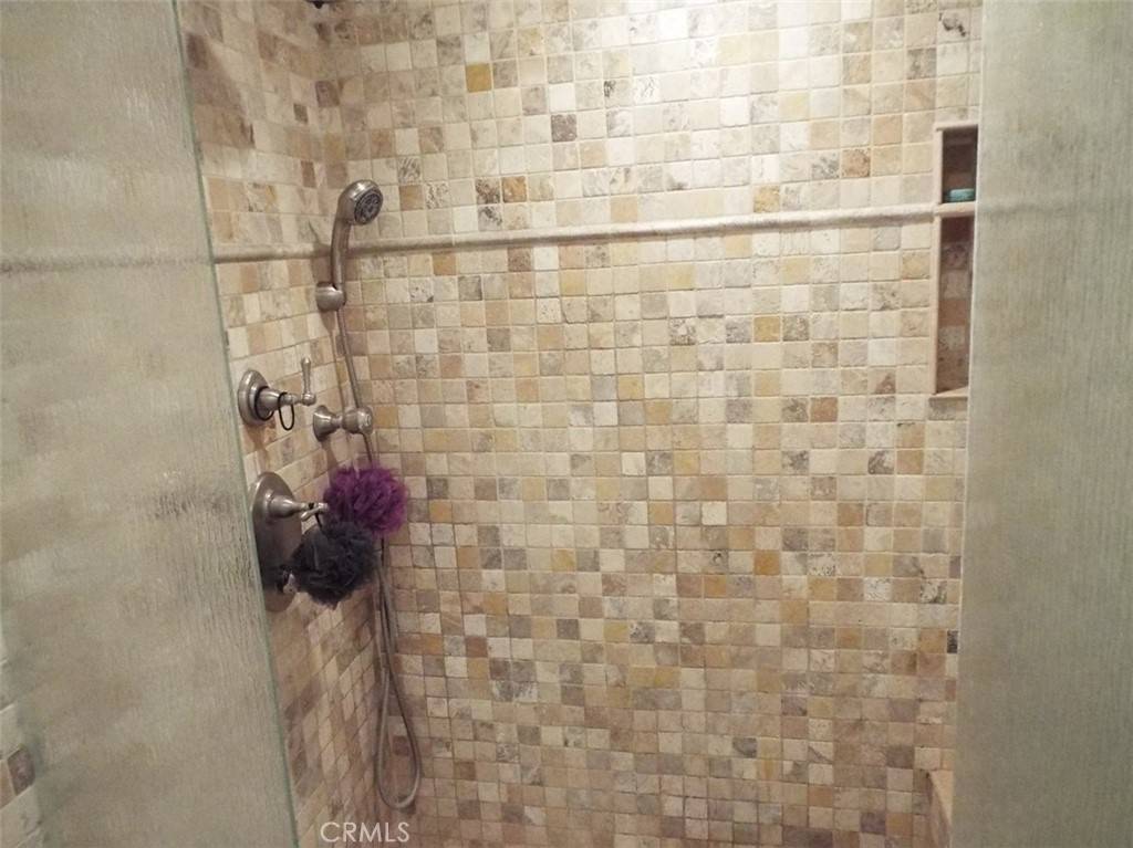Encino, CA 91316,4444 Rochelle PL