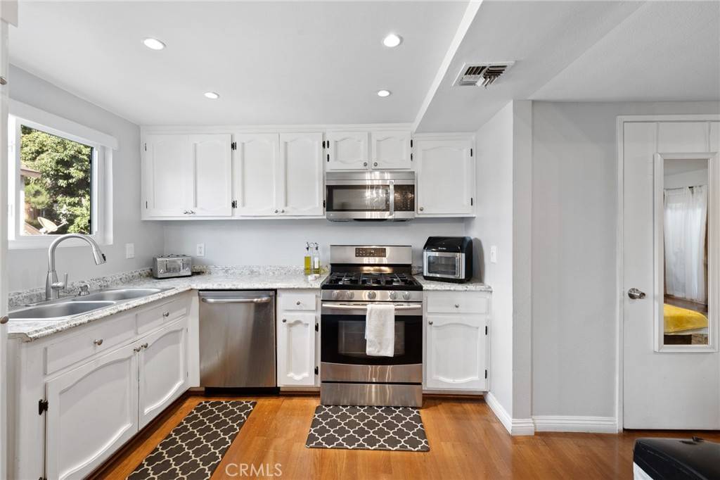 North Hills, CA 91343,9540 Sepulveda BLVD #9
