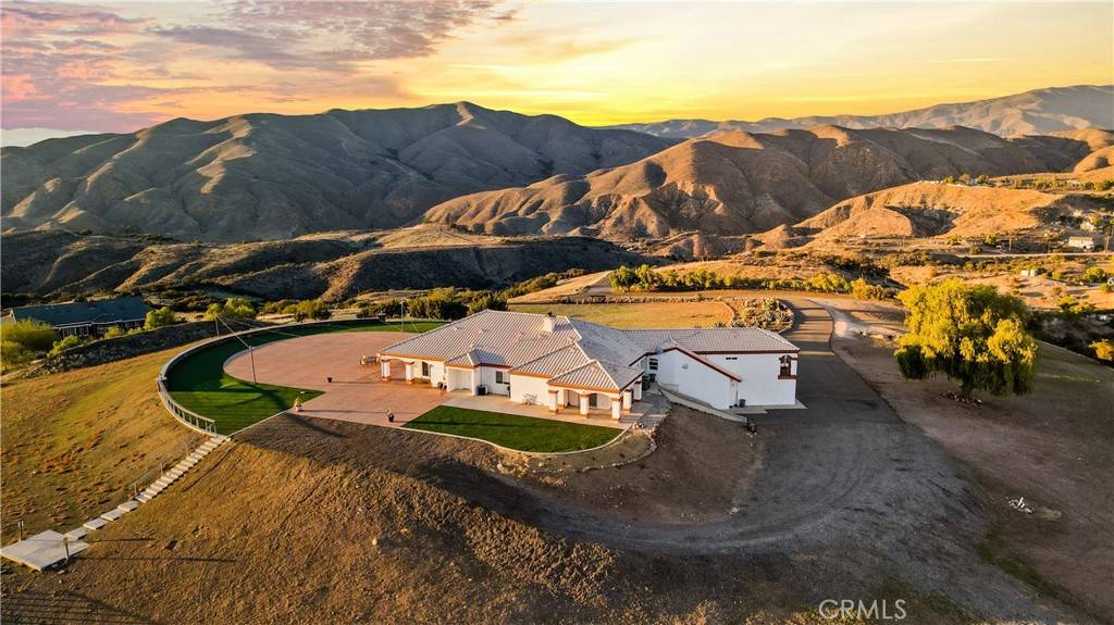 Agua Dulce, CA 91390,31800 Diamond View LN