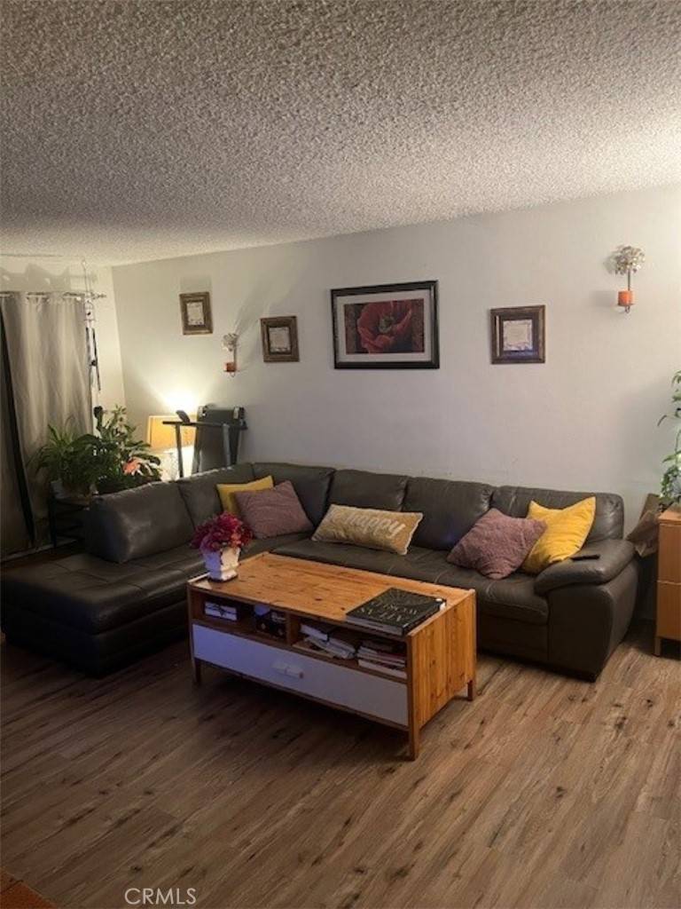 Tarzana, CA 91356,18307 BURBANK BLVD #41