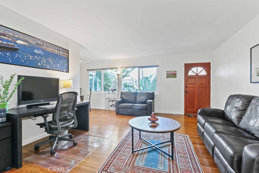Long Beach, CA 90802,1030 E 2nd ST #8