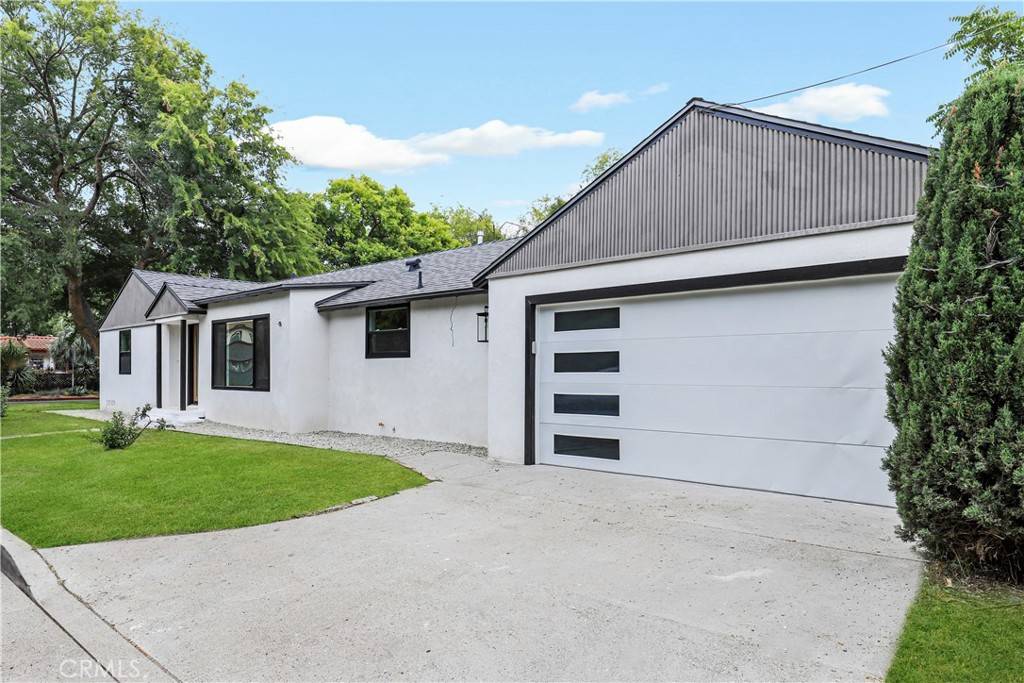 Van Nuys, CA 91401,5657 Buffalo AVE