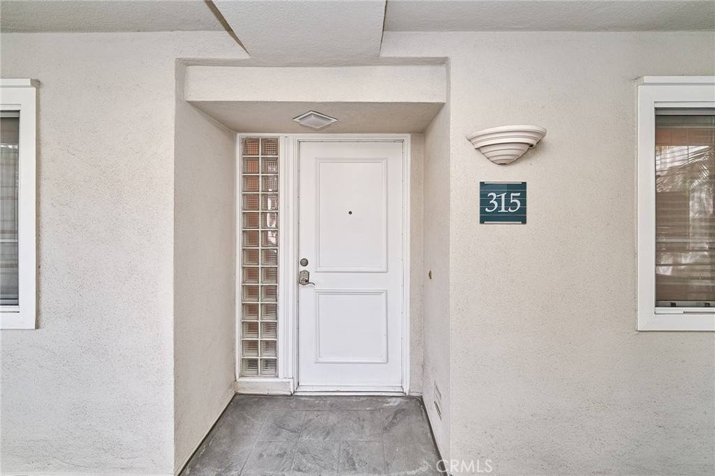 Irvine, CA 92612,2233 Martin #315