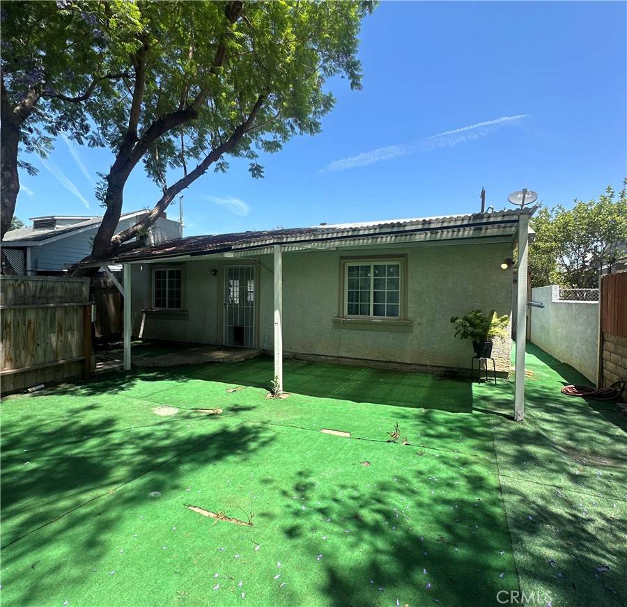 Canoga Park, CA 91303,22113 Cantlay ST