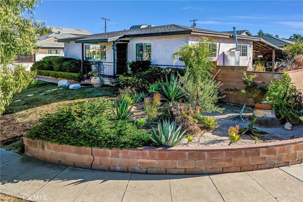 North Hollywood, CA 91605,12832 Willard ST