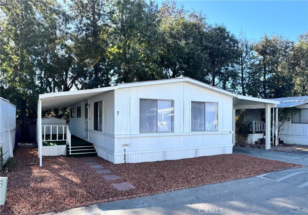 Mission Hills (san Fernando), CA 91345,10811 Columbus AVE #7