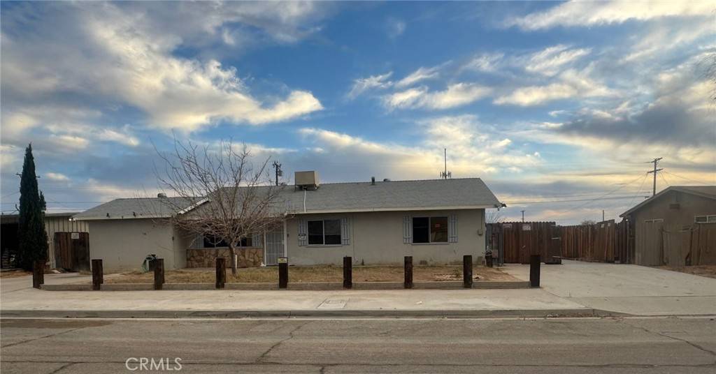 Boron, CA 93516,24144 Joshua AVE
