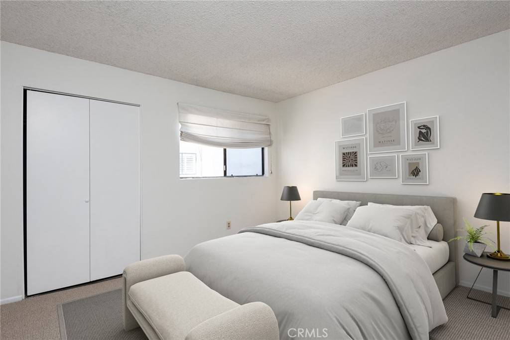 Valley Village, CA 91607,5255 Bellingham AVE #208
