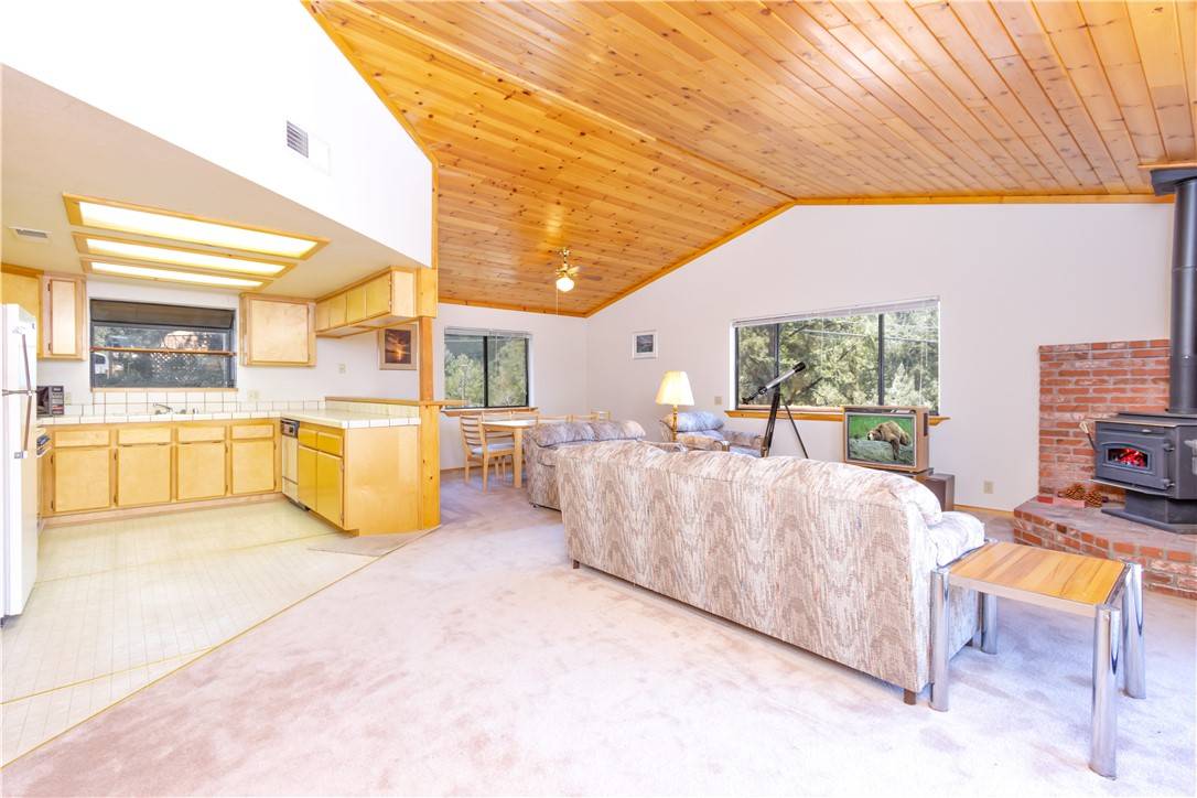 Pine Mountain Club, CA 93222,2206 Bernina DR