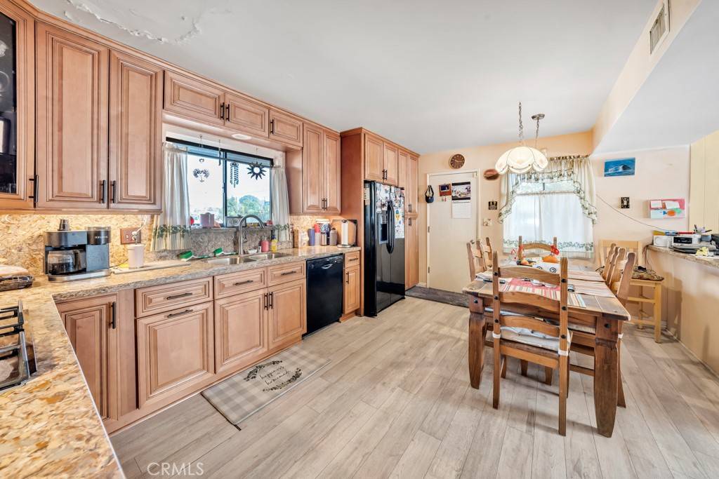 Chatsworth, CA 91311,20330 Superior ST