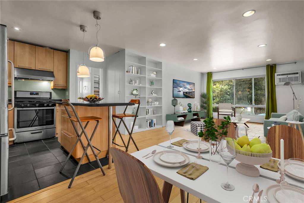 West Hollywood, CA 90069,1222 N Olive DR #213