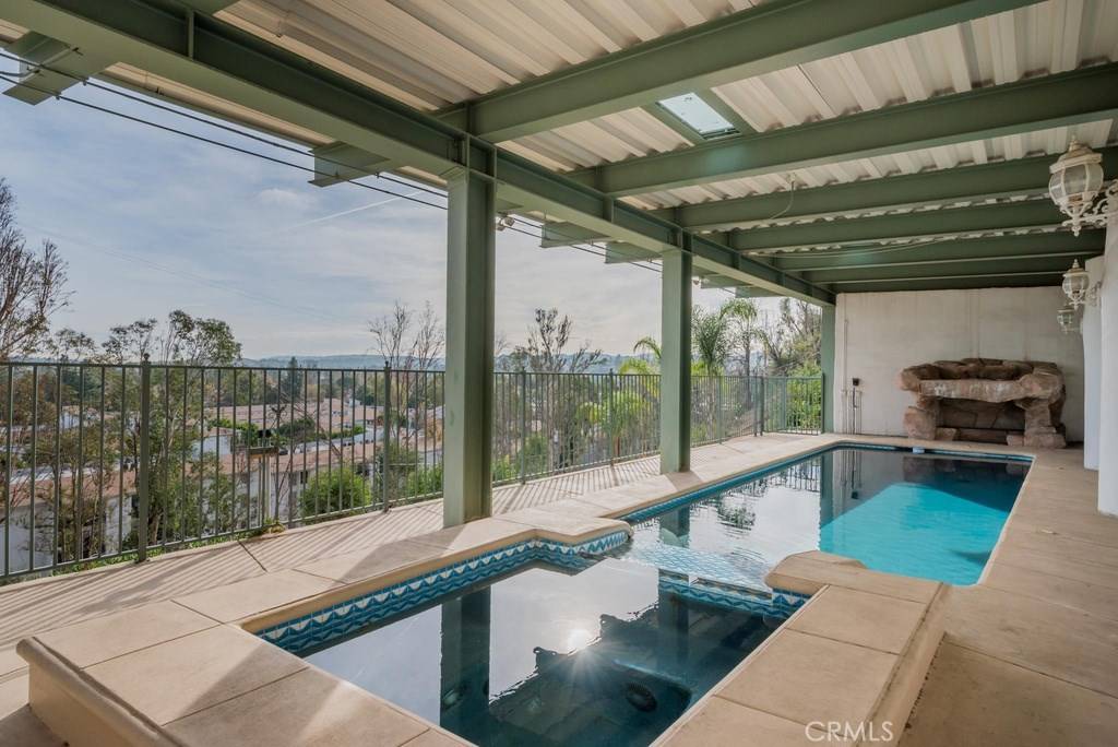 Woodland Hills, CA 91367,5770 Rolling RD