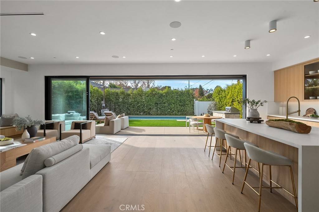Studio City, CA 91607,4453 Gentry AVE