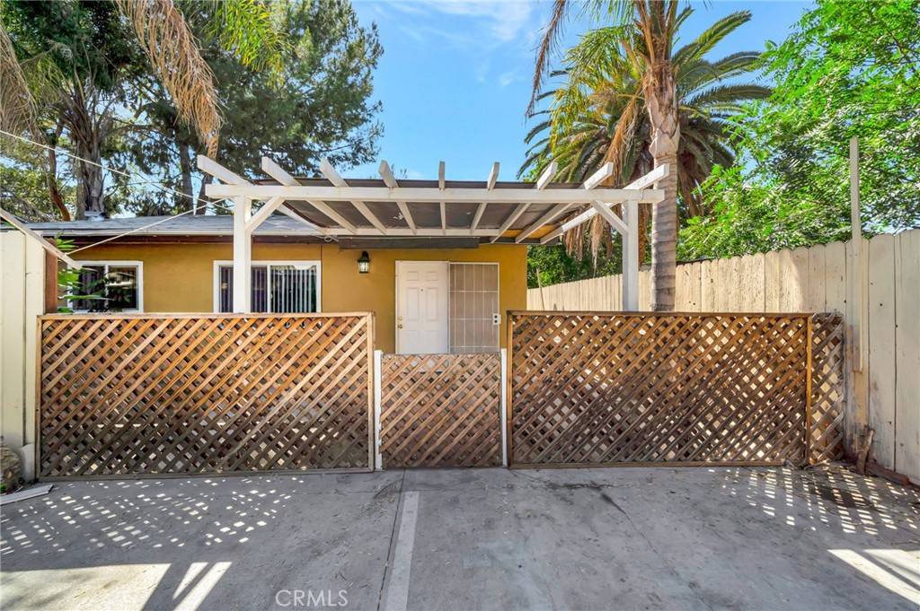 Reseda, CA 91335,6929 1/2 Amigo AVE