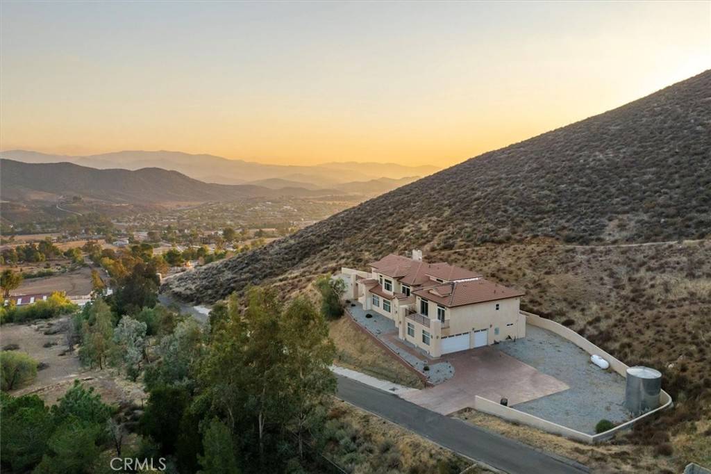 Agua Dulce, CA 91390,9455 Hierba RD