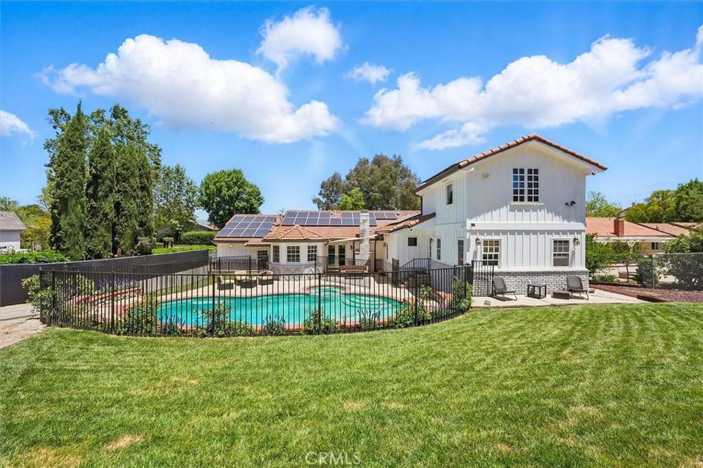 Simi Valley, CA 93065,922 Carefree DR