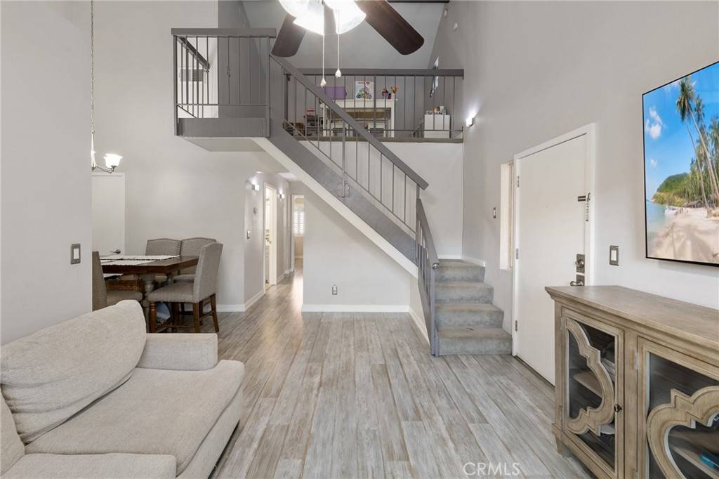 Canyon Country, CA 91387,18161 Sundowner WAY #928