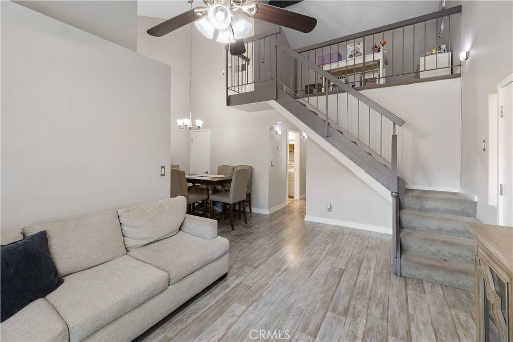 Canyon Country, CA 91387,18161 Sundowner WAY #928