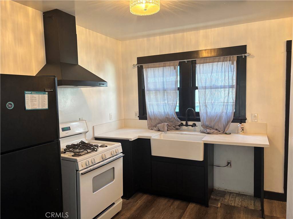 Long Beach, CA 90813,1601 Gundry AVE