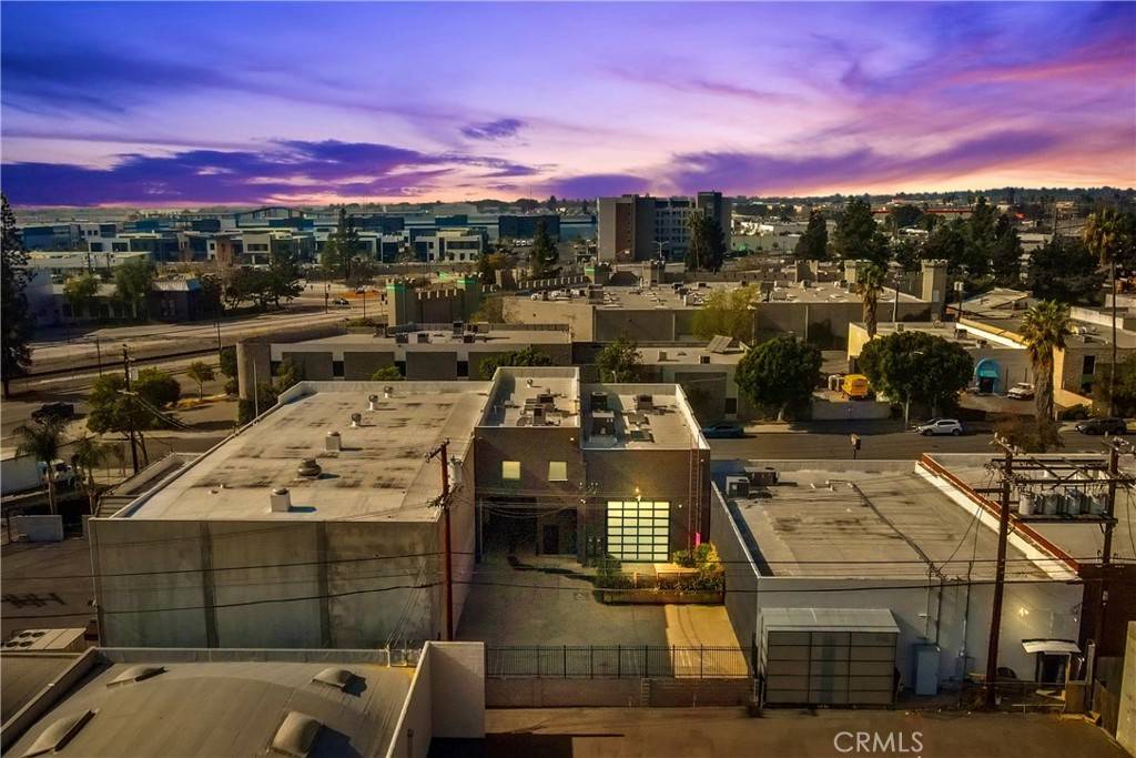 Burbank, CA 91504,3058 N Lima ST