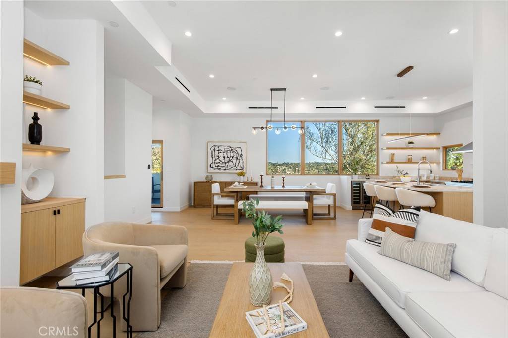 Los Angeles, CA 90041,2456 Loy LN