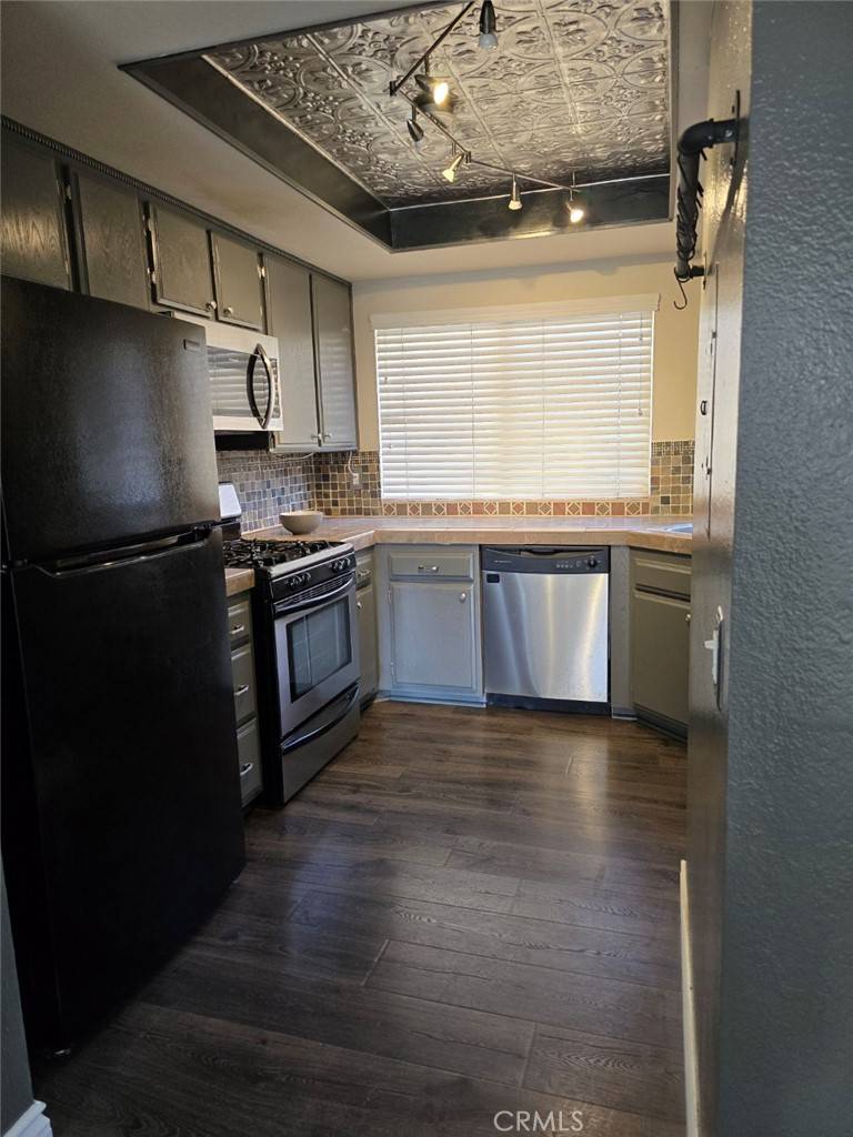 Simi Valley, CA 93063,3306 Darby ST #404