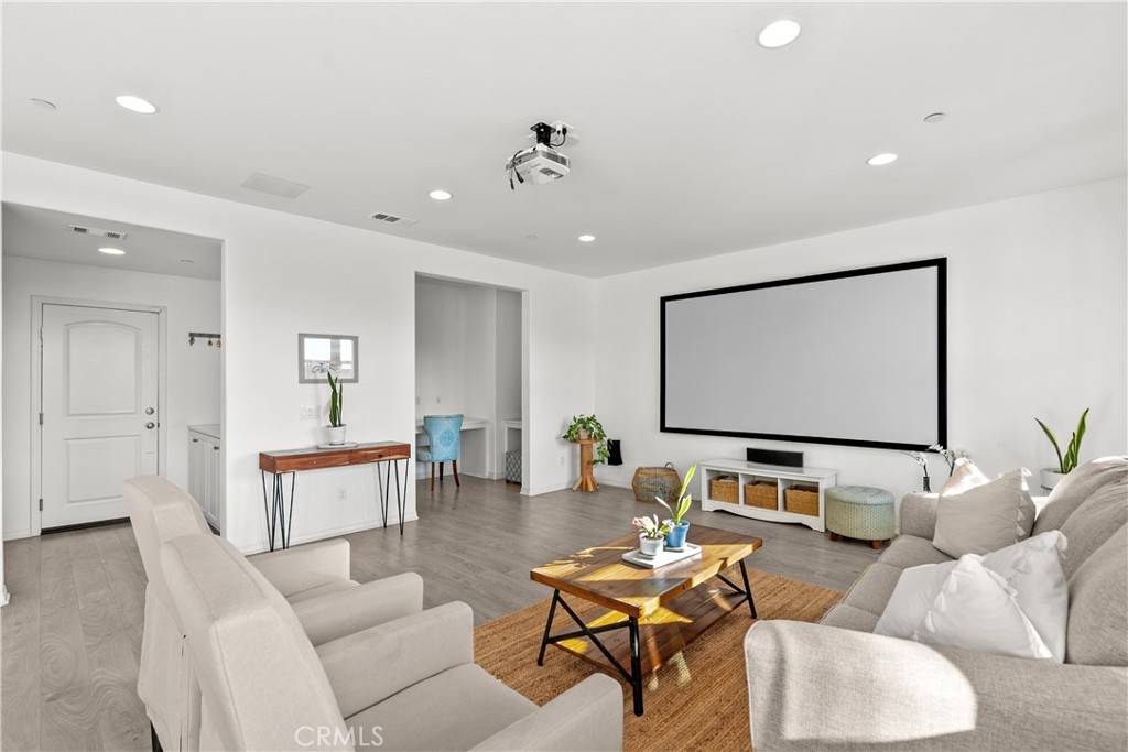 Saugus, CA 91350,27287 Ardella PL