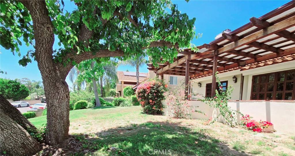 Chatsworth, CA 91311,19613 Hiawatha ST