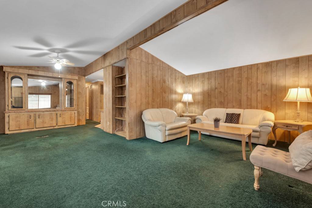 Woodland Hills, CA 91364,4201 Topanga Canyon BLVD #102