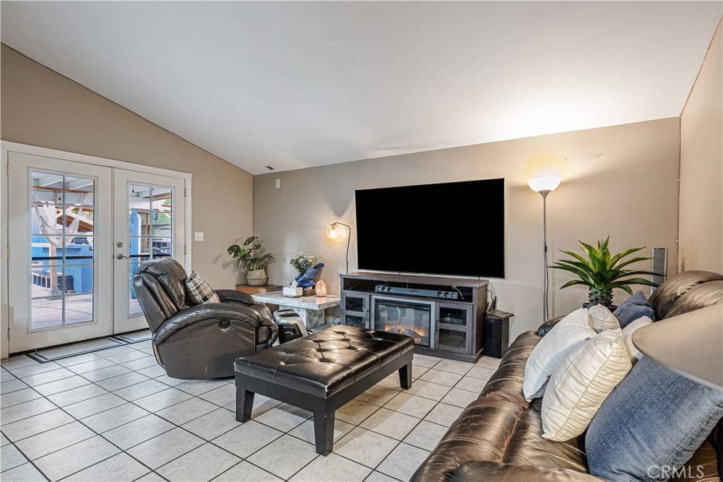 Canyon Country, CA 91351,18710 Oakmoor ST