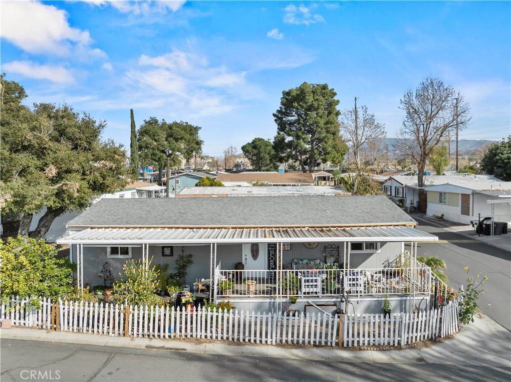 Canyon Country, CA 91351,18540 Soledad Canyon #114
